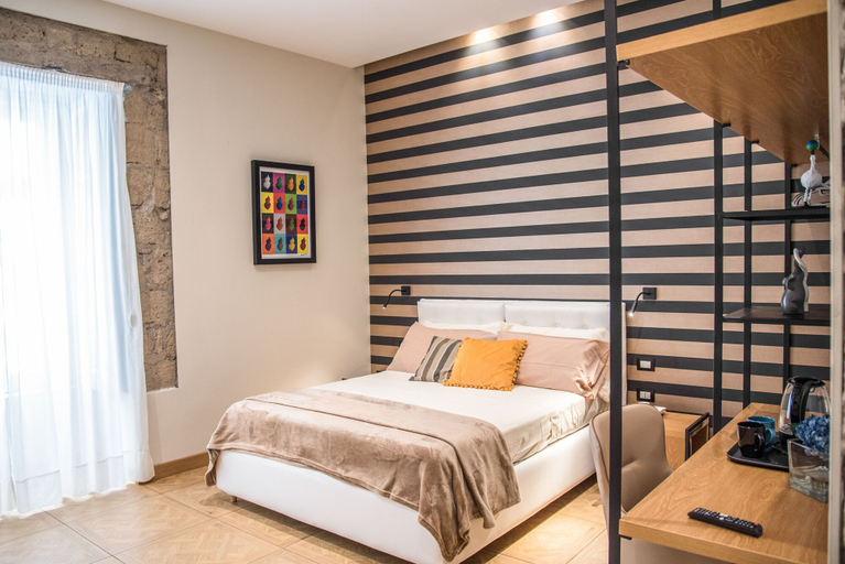 Bedroom 4, Kbirr Charming House, Napoli
