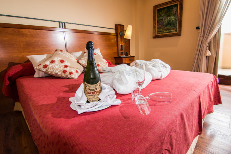 Bedroom 2, Hotel Abades Guadix, Granada
