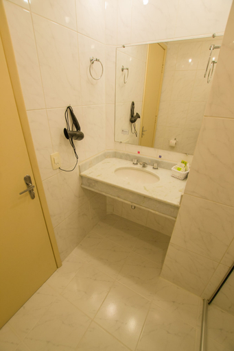 Bathroom 4, SJ Executive - San Juan Curitiba, Curitiba
