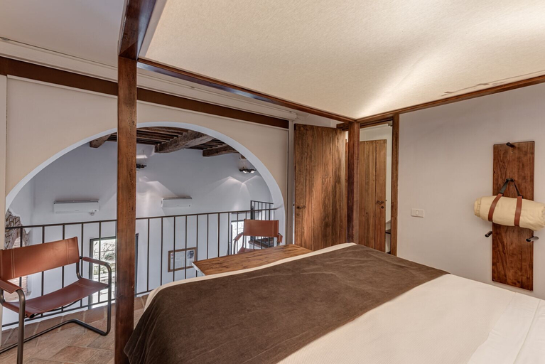 Bedroom 3, Bosco della Spina, Siena