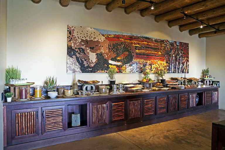 Food & Drinks 5, Kuzuko Lodge, Cacadu
