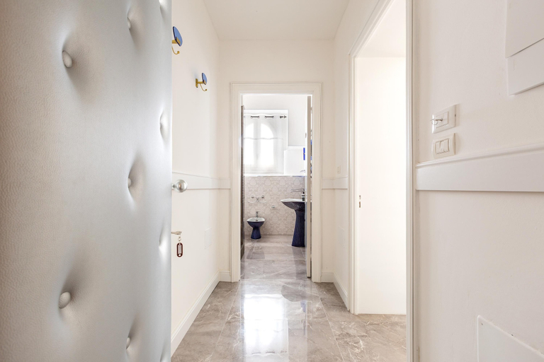Room 5, 2446 Palazzo Montagna - Mono by Barbarhouse, Lecce