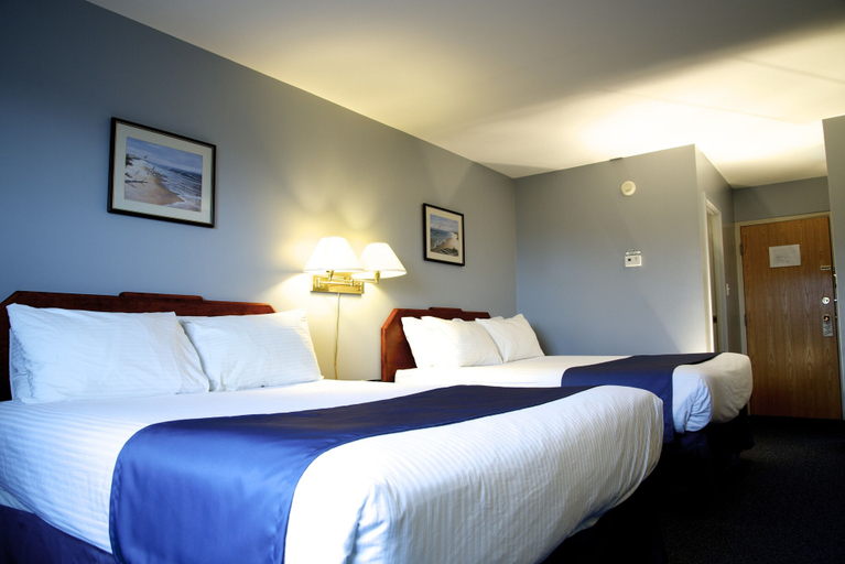 Bedroom 2, St. Christopher's Hotel, Division No. 3