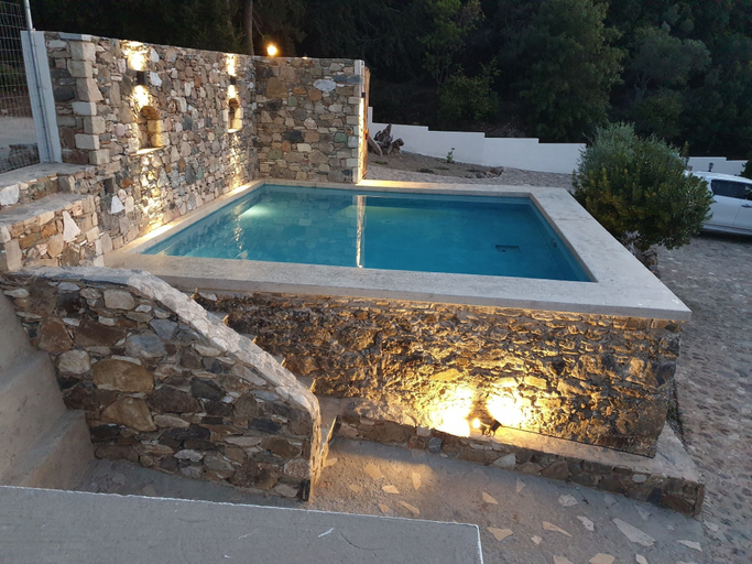 Sport & Beauty 4, Chaihoutes stone House into Olive farm in Zia, South Aegean