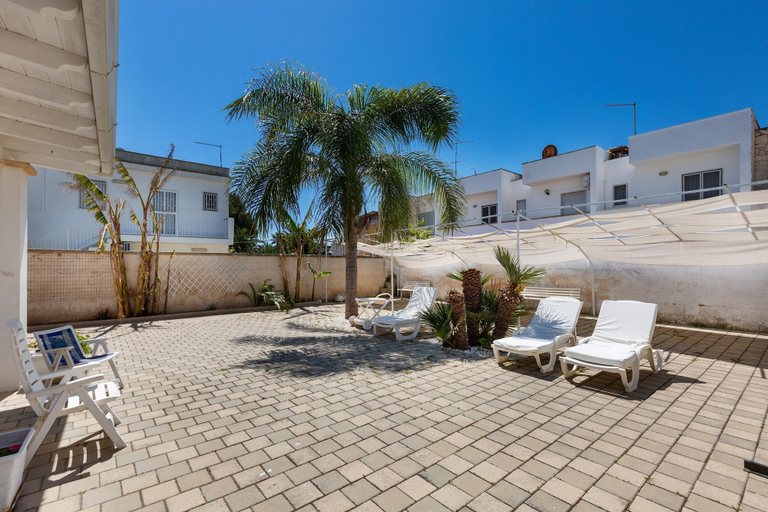 Exterior & Views 2, 2934 Villetta Patrizia - Bilocale by Barbarhouse, Taranto