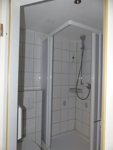 Bathroom 4, Hotel Pension Köberl, München