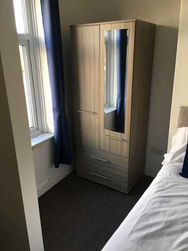 Bedroom 2, Townhouse @ Victoria Road Stoke , Stoke-on-Trent