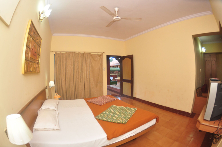 Bedroom 4, Gujarat Bhavan Hotel, Raigarh