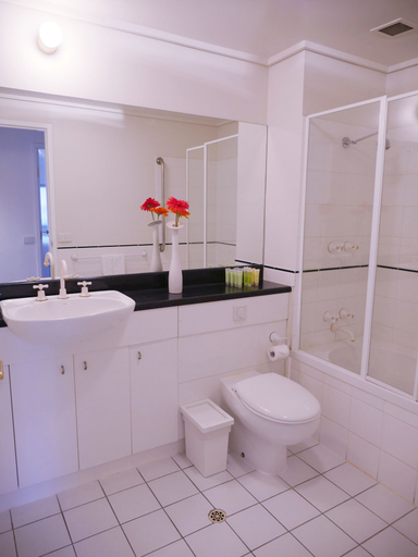Bathroom 3, Anchor On Paramount, Melbourne