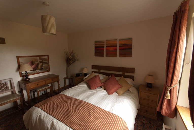 Bedroom 2, Greyfield Farm Cottages, Bath and North East Somerset