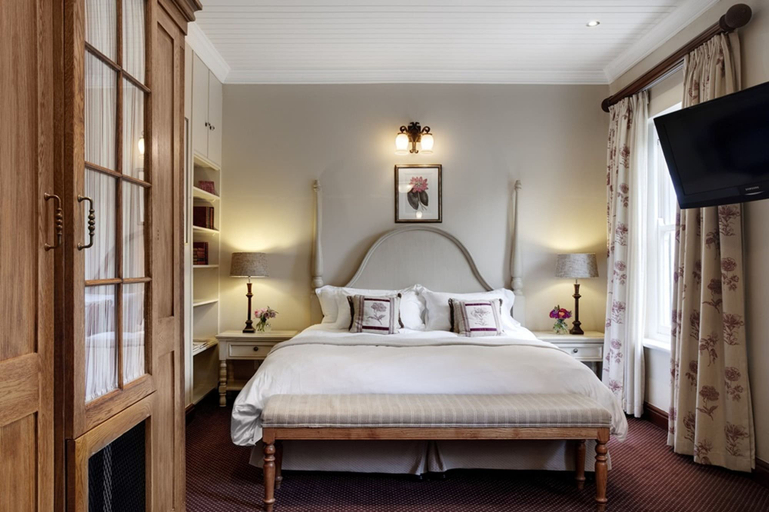 Bedroom 3, Coopmanhuijs Boutique Hotel, Cape Winelands