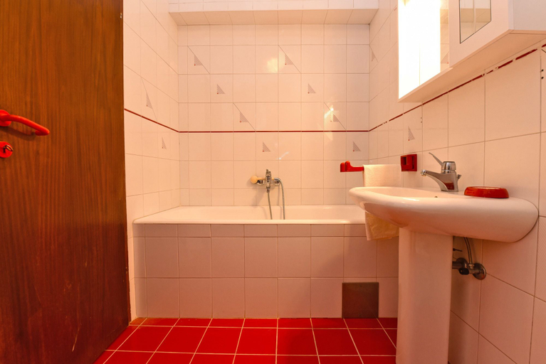 Bathroom 3, Apartment 1560, Fažana