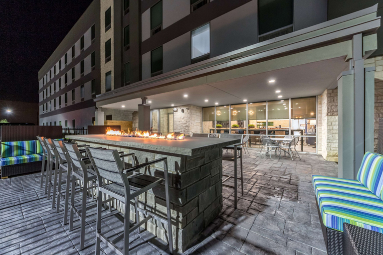 Food & Drinks 5, Home2 Suites by Hilton Fort Worth Northlake, Denton