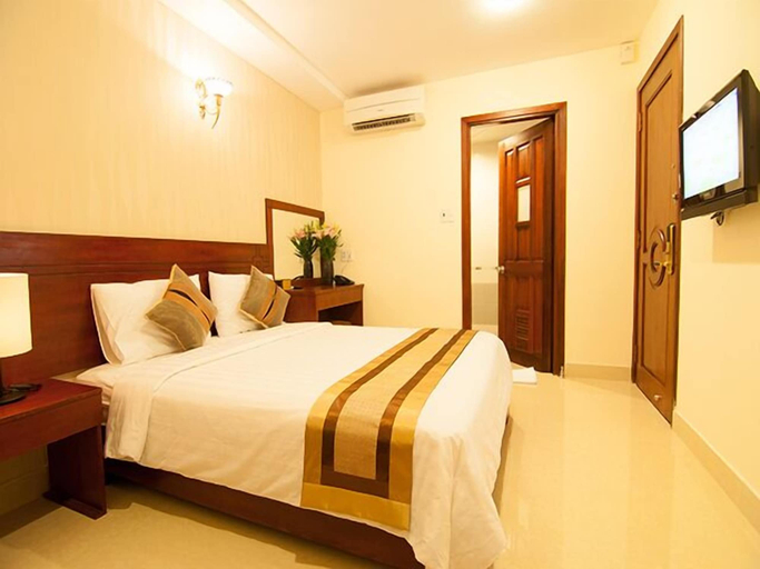 Bedroom 3, Valentine Hotel, District 1