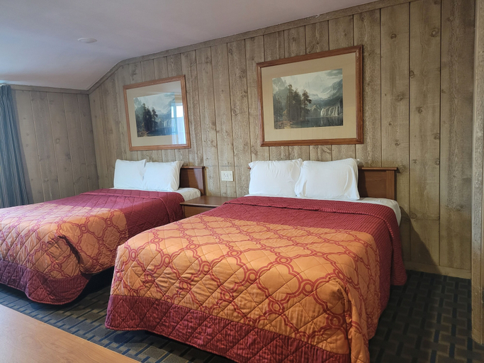 Bedroom 4, Townhouse Motel, Inyo