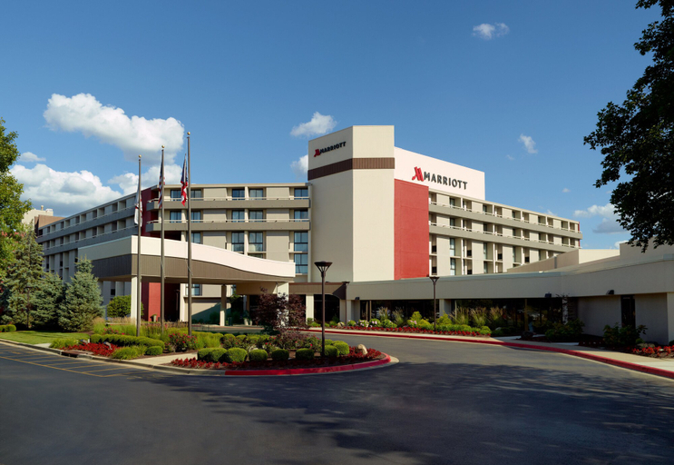 Exterior & Views 2, Marriott at the University of Dayton, Montgomery