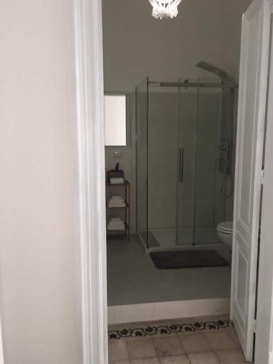 Bathroom 5, Cagliari d'Amare, Cagliari