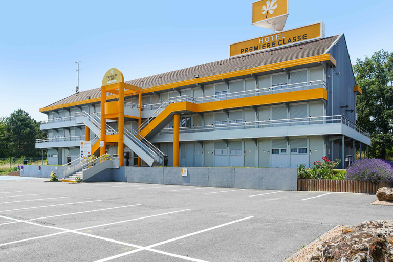 Exterior & Views 2, Premiere Classe Villejust - ZA Courtaboeuf, Essonne