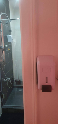 Bathroom 3, A Better Place by Lisbon II, Lisbon