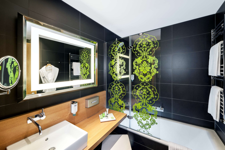Bathroom 4, NH Frankfurt Messe, Frankfurt am Main