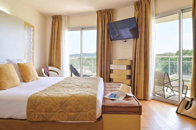 Bedroom 3, Hôtel Costa Salina, Corse-du-Sud