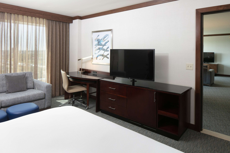 Bedroom 3, Hilton Minneapolis/Bloomington, Hennepin