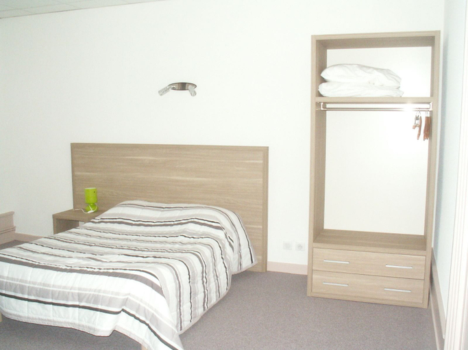 Bedroom 2, Auberge des Voyageurs, Loire