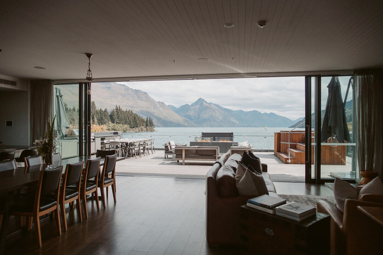 Food & Drinks 5, Eichardt's Private Hotel, Queenstown-Lakes