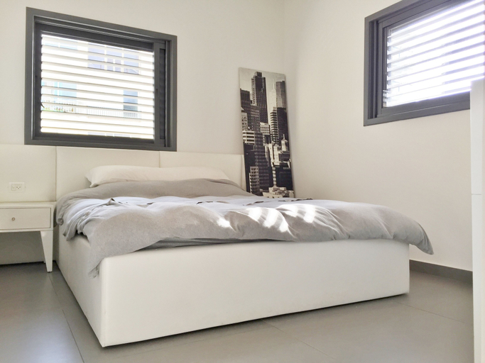 Bedroom, Hilton Beach Stunning Designer 2BR APT