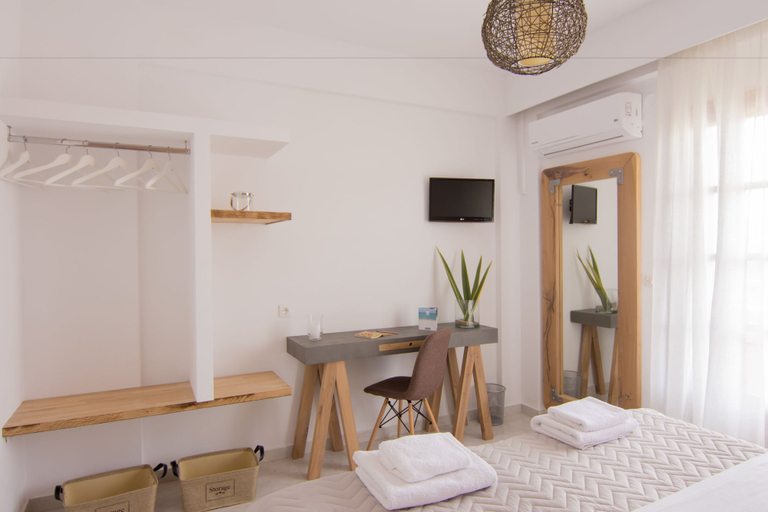 Bedroom 5, The Wave, Ionian Islands