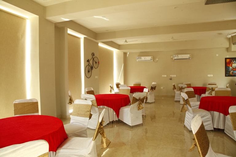 Food & Drinks 5, Anandam Clarks Inn Suites Vrindavan, Mathura
