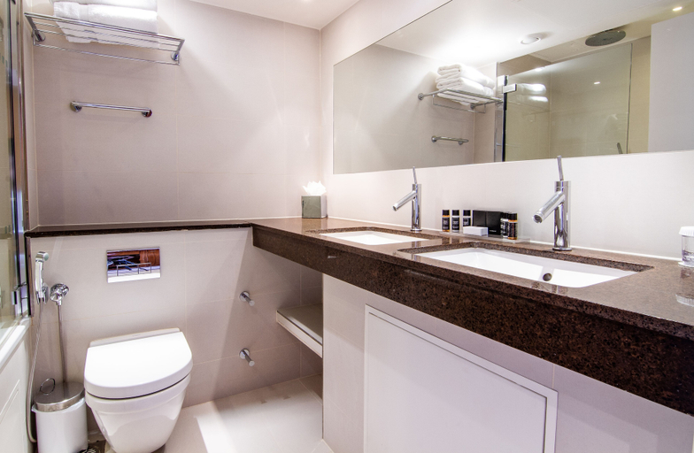 Bathroom 4, Blakemore Hyde Park, London