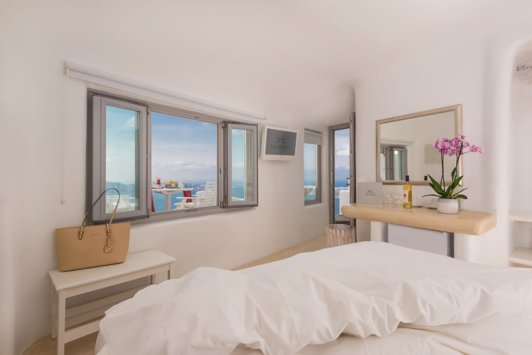 Bedroom 5, Iliovasilema Suites, South Aegean