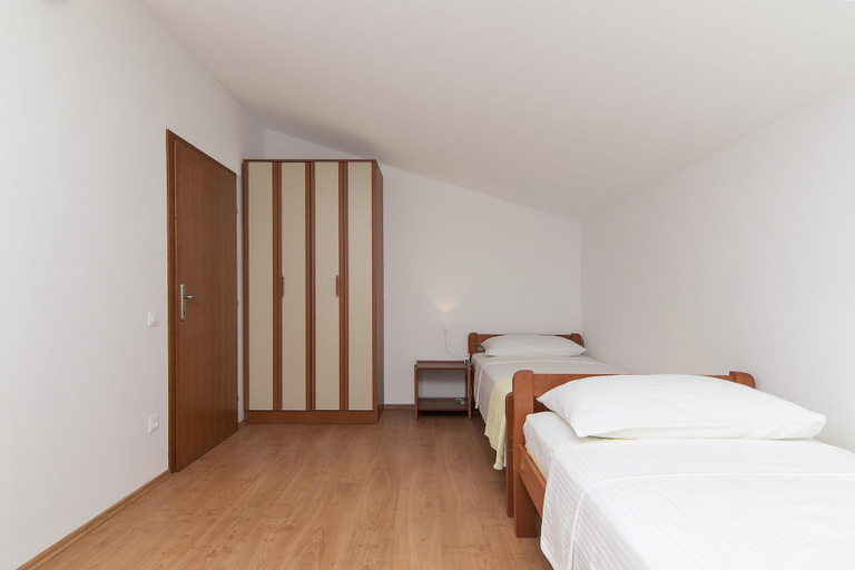 Bedroom 3, Apartments Levan Ceja, Medulin
