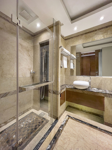 Bathroom 5, Radisson Blu Kaushambi Delhi NCR, Gautam Buddha Nagar