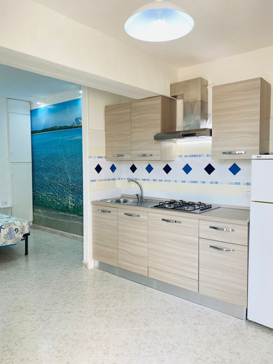 Private kitchenette 2, Monolocale in Centro 3, Nuoro