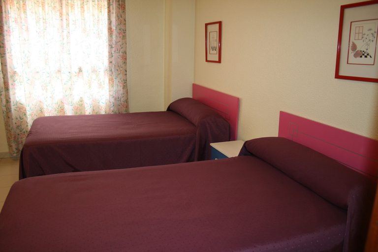 Bedroom 3, Pension Rosa, Alicante
