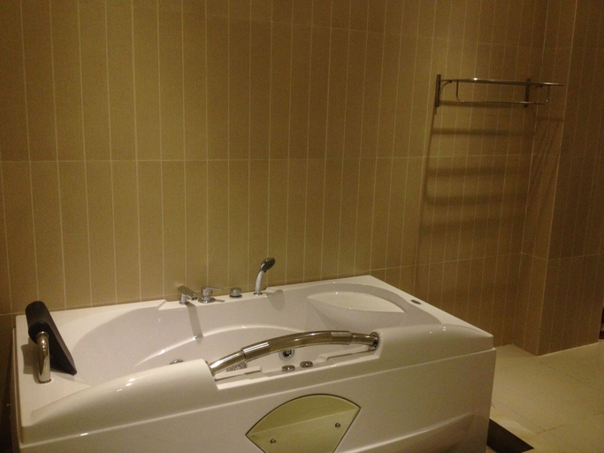 Bathroom, Hoang Gia Hotel Thanh Hoa, Thanh Hóa City