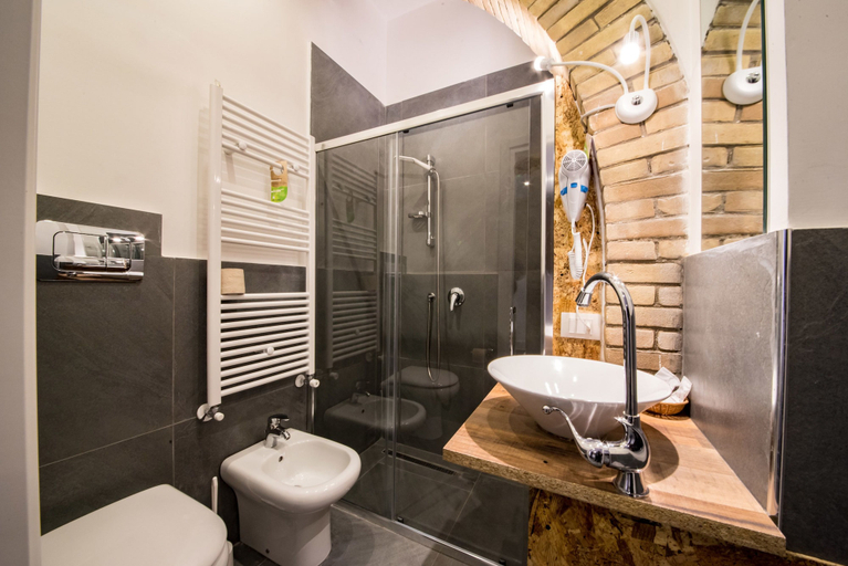 Bathroom 5, Assisivm Antica Dimora AD, Perugia