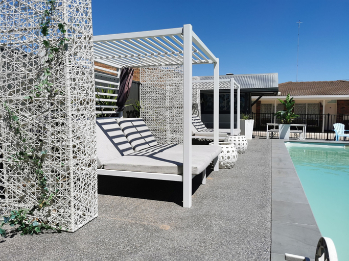 Sport & Beauty 5, Townhouse Motor Inn, Horsham - Central