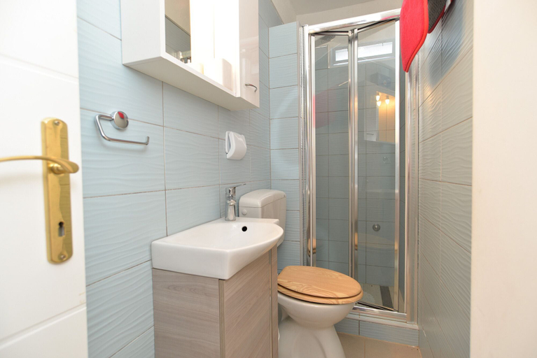 Bathroom 3, Apartments Mila 1039, Medulin
