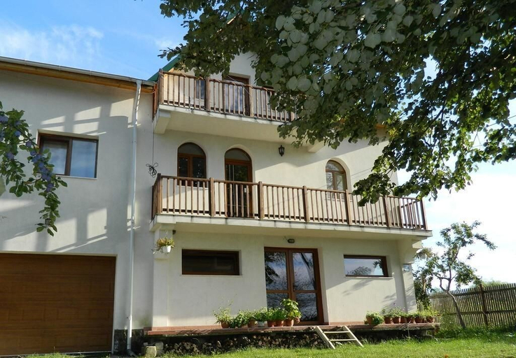 Exterior & Views, Belegania, Oarja