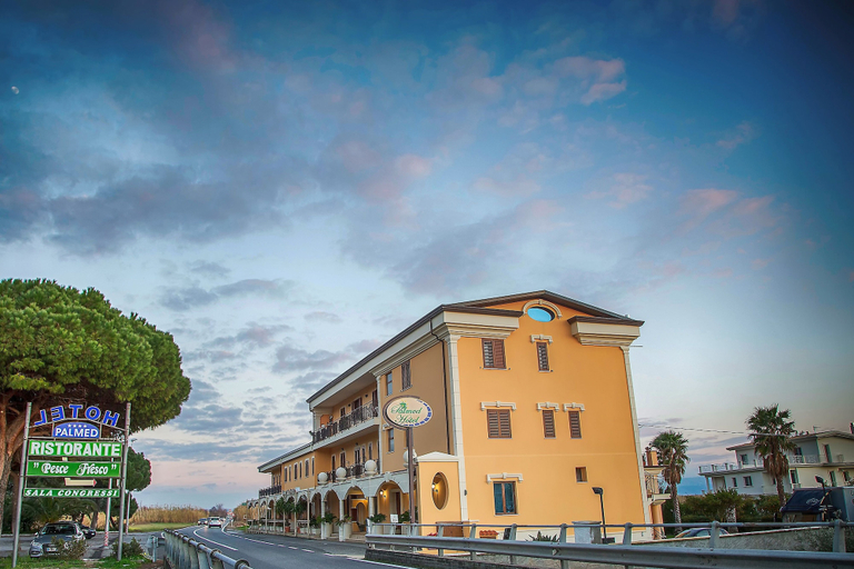 Exterior & Views 2, Palmed Hotel, Catanzaro