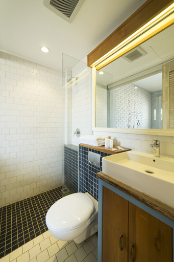 Bathroom 5, Summerbird - Bed and Brasserie, Bandung