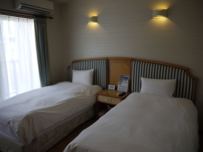 Bedroom 3, Seaside Hotel The Beach, Chatan