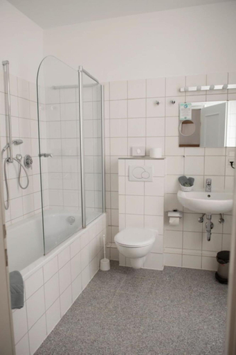 Bathroom 4, Hotel Perkeo, Heidelberg