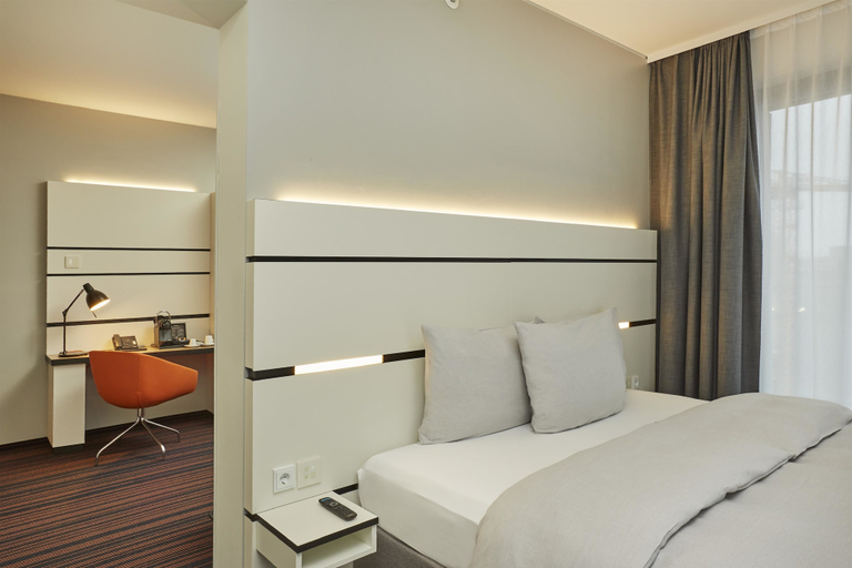 Bedroom 4, HYPERION Hotel Hamburg, Hamburg