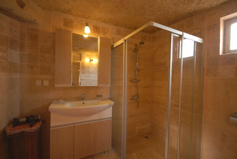Bathroom 5, Arif Cave Hotel, Nevşehir