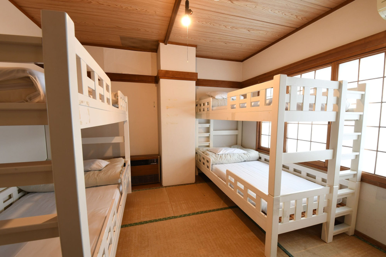 Bedroom 3, Onsen Yado Hamayu Nagi - Hostel, Beppu
