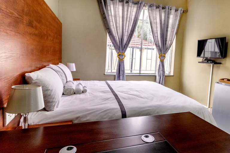 Bedroom 2, Aura Guest House, City of Johannesburg